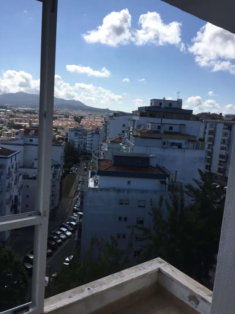 Fecho de varandas em prédio